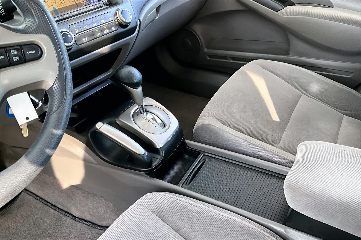 Used 2006 Galaxy Gray Metallic Honda EX image 15