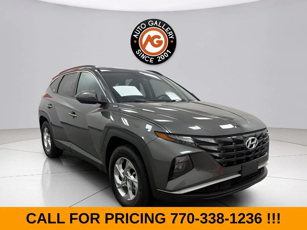 Used 2023 Gray Hyundai SEL image 1