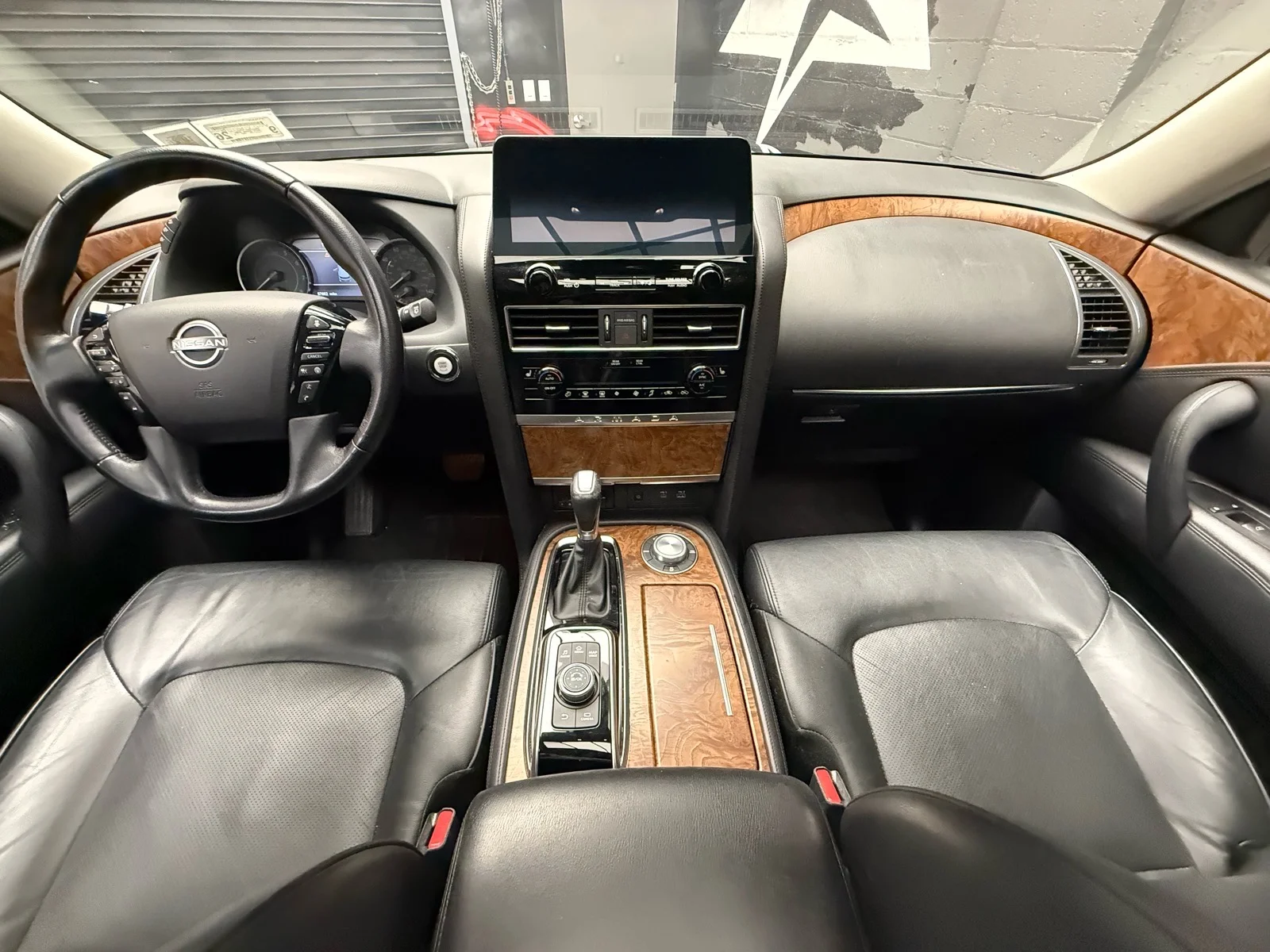 Used 2024 Super Black (kh3) Nissan SL image 24
