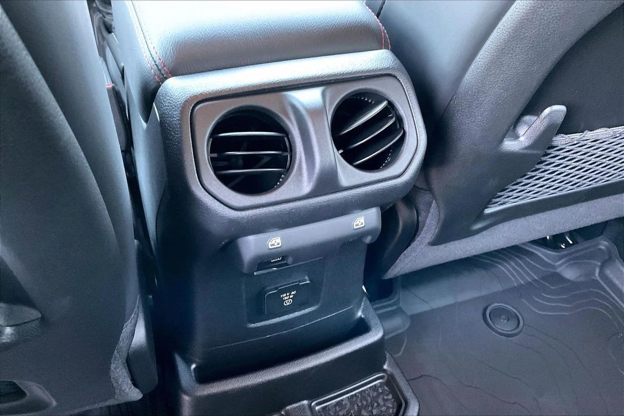 New 2026 Anvil Clear-Coat Exterior Paint Jeep Rubicon X image 14