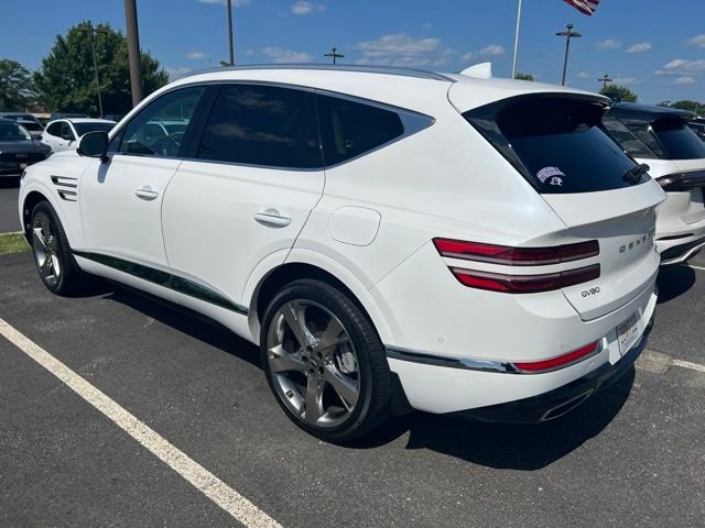 Used 2024 White Genesis 3.5T image 6