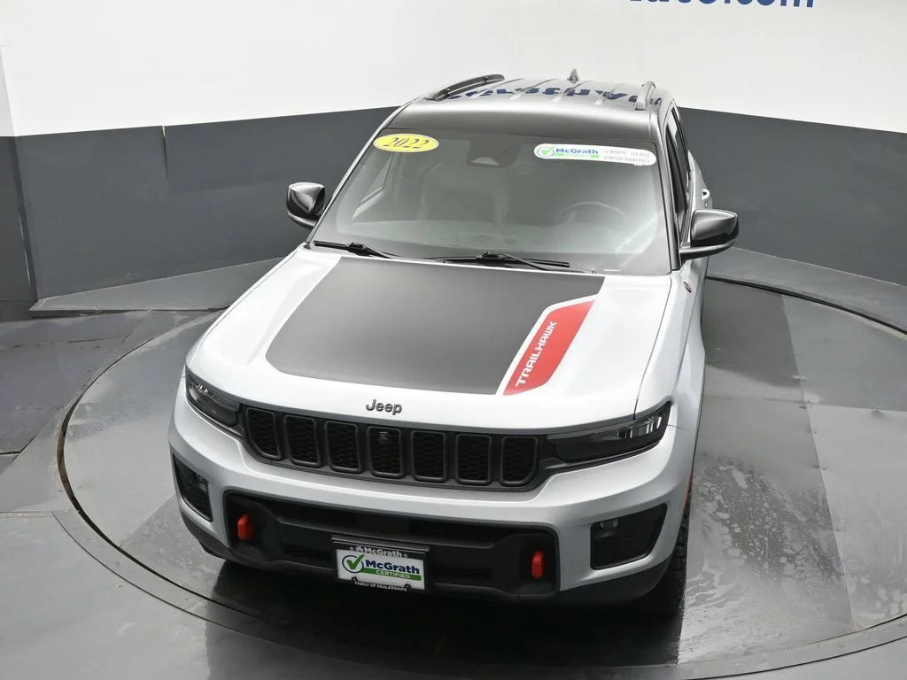 Certified Used 2022 Silver Jeep Trailhawk image 29