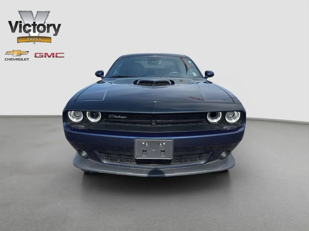 Used 2017 Dodge Challenger Scat Pack with VIN 2C3CDZFJ9HH628902 for sale in Kansas City