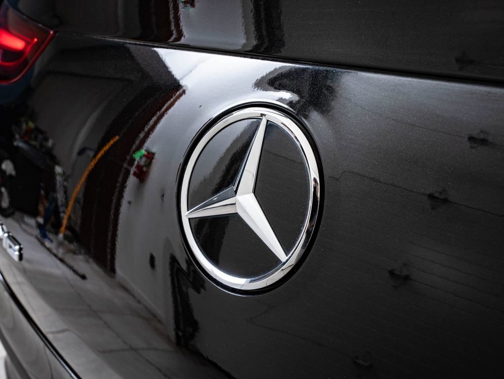 Used 2024 Obsidian Black Metallic Mercedes-Benz GLE 53 AMG® image 18