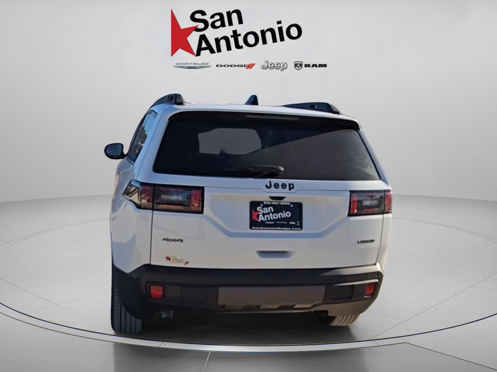 New 2026 Bright White Clear-Coat Exterior Paint Jeep Laredo image 13