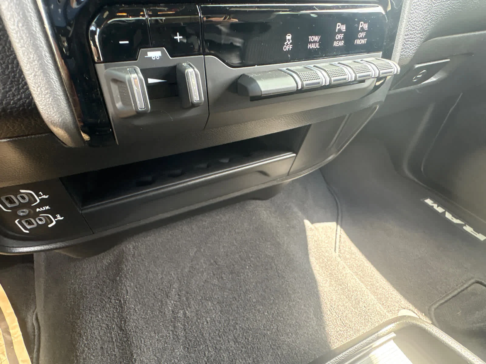 Used 2024 Bright White Clearcoat Ram Big Horn image 29