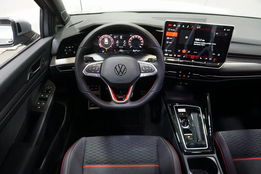 New 2026 Alpine Silver Volkswagen 2.0T SE image 13