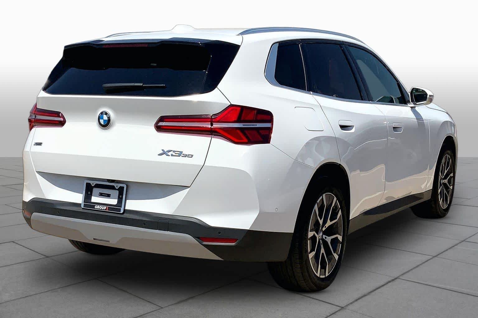 2026 BMW X3 30 - Photo 25