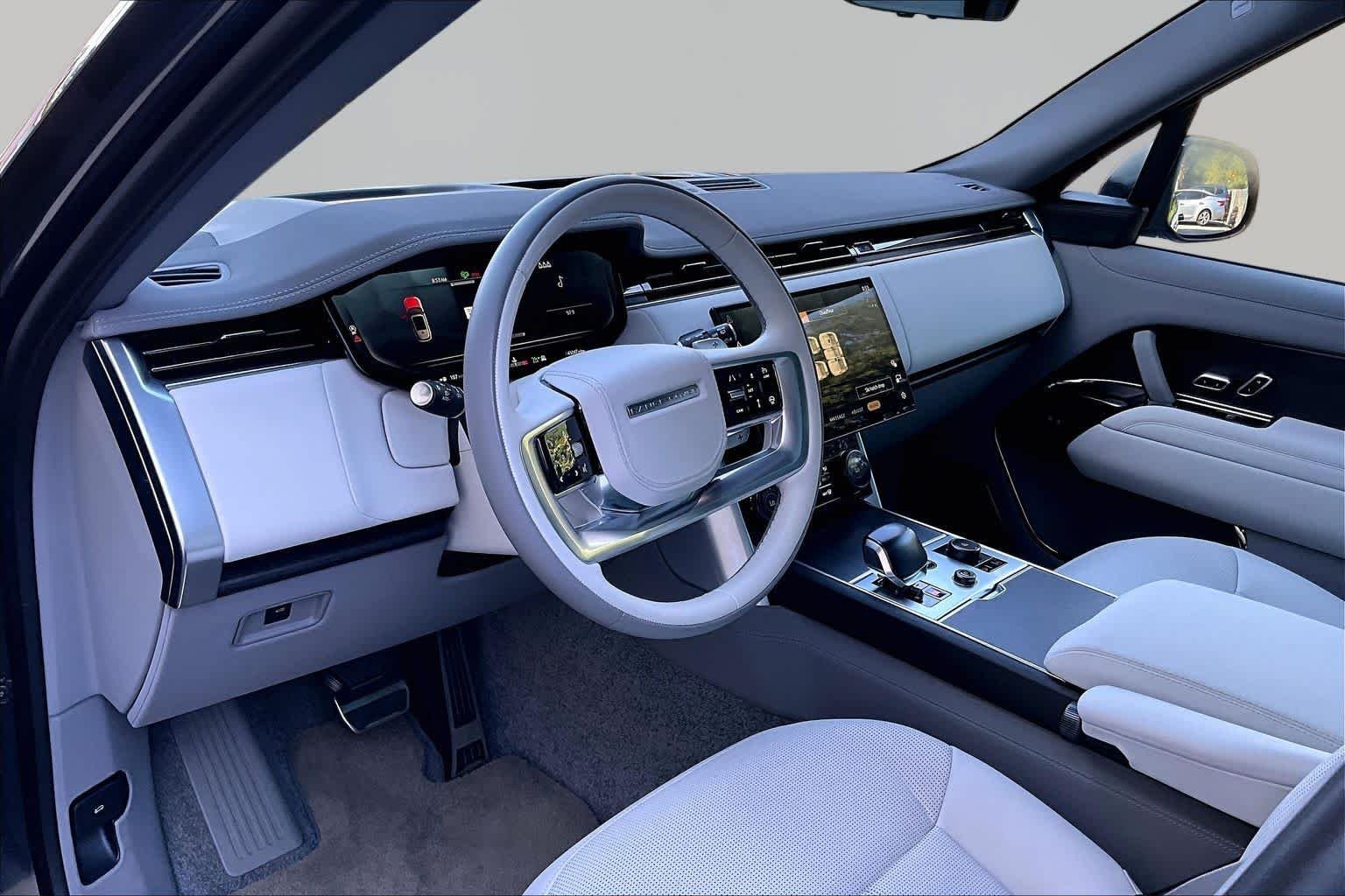Used 2023 Carpathian Grey Premium Metallic Land Rover SV image 18