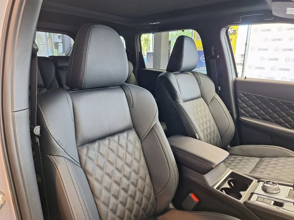 New 2026 White Nissan Platinum image 22