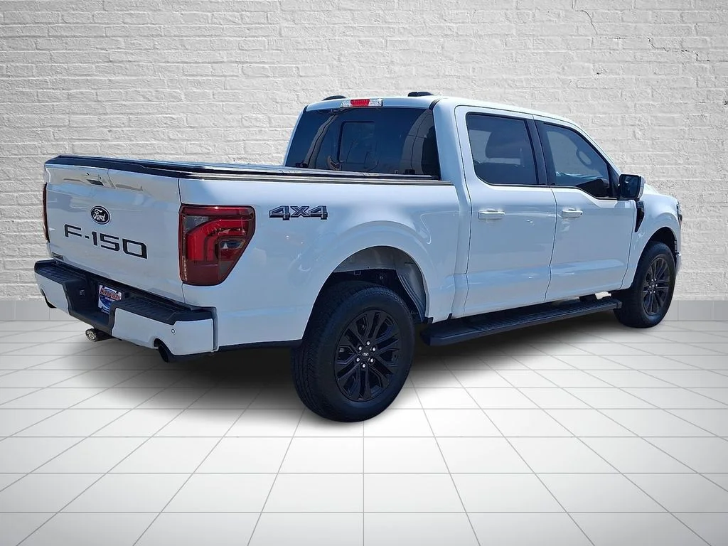 Used 2025 White Ford Lariat image 4