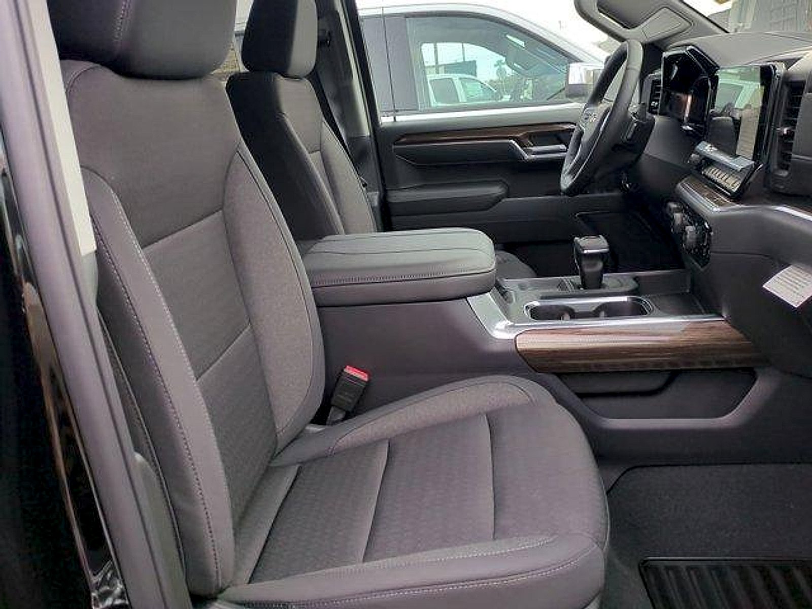2026 Chevrolet Silverado 1500 LT - Photo 27
