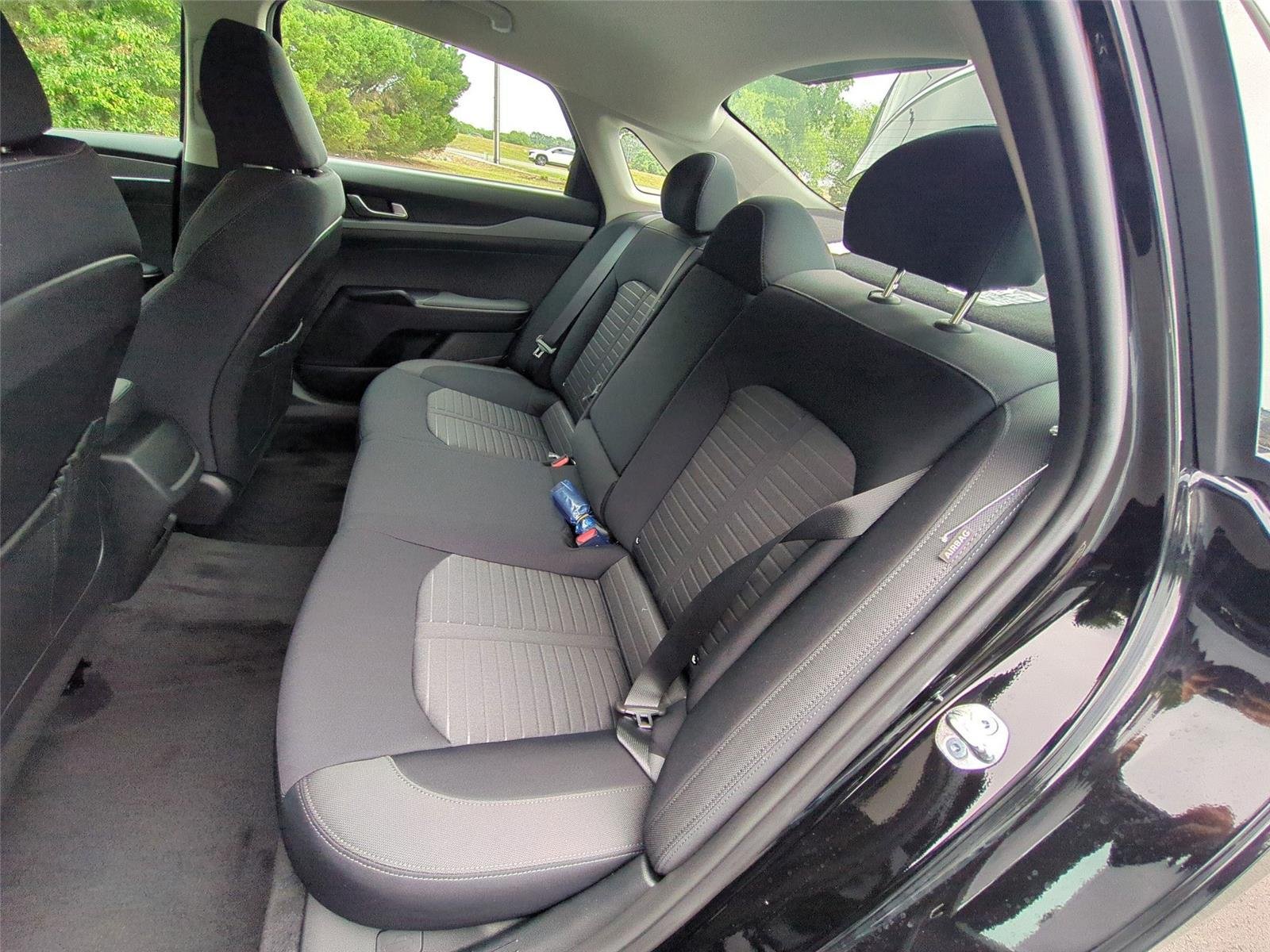 New 2026 Aurora Black Pearl Kia LXS image 31