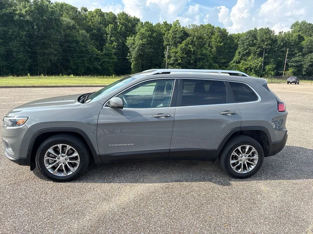 2021 Jeep Cherokee Latitude Plus