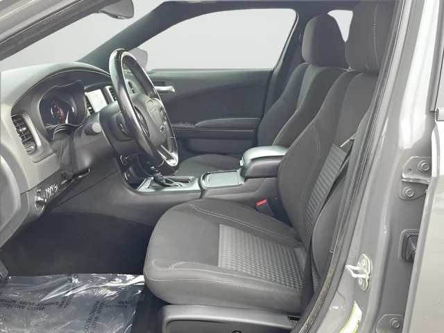 Used 2023 Gray Dodge SXT image 10