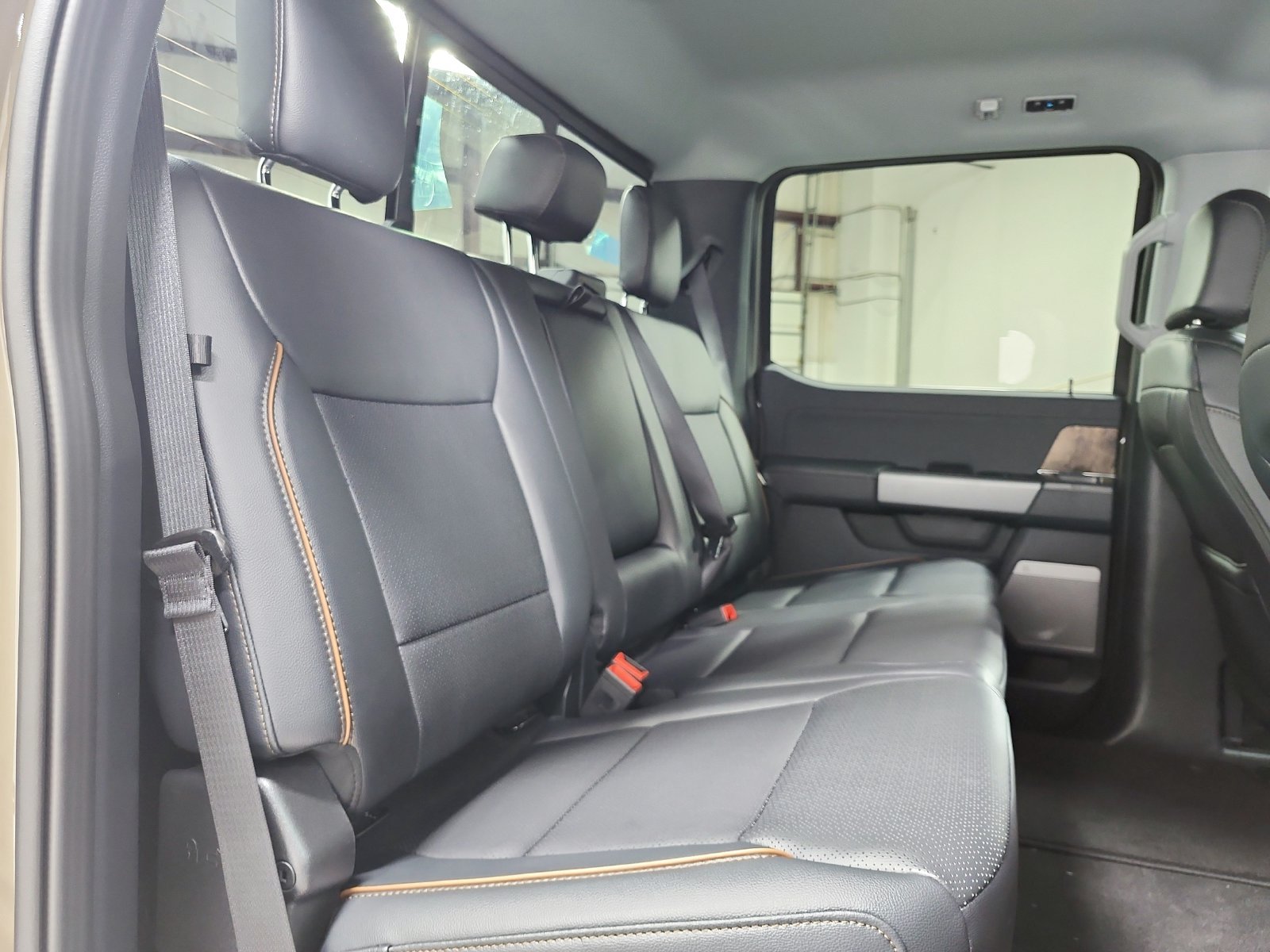 New 2027 Marsh Gray Metallic Ford F-250® Lariat® image 43