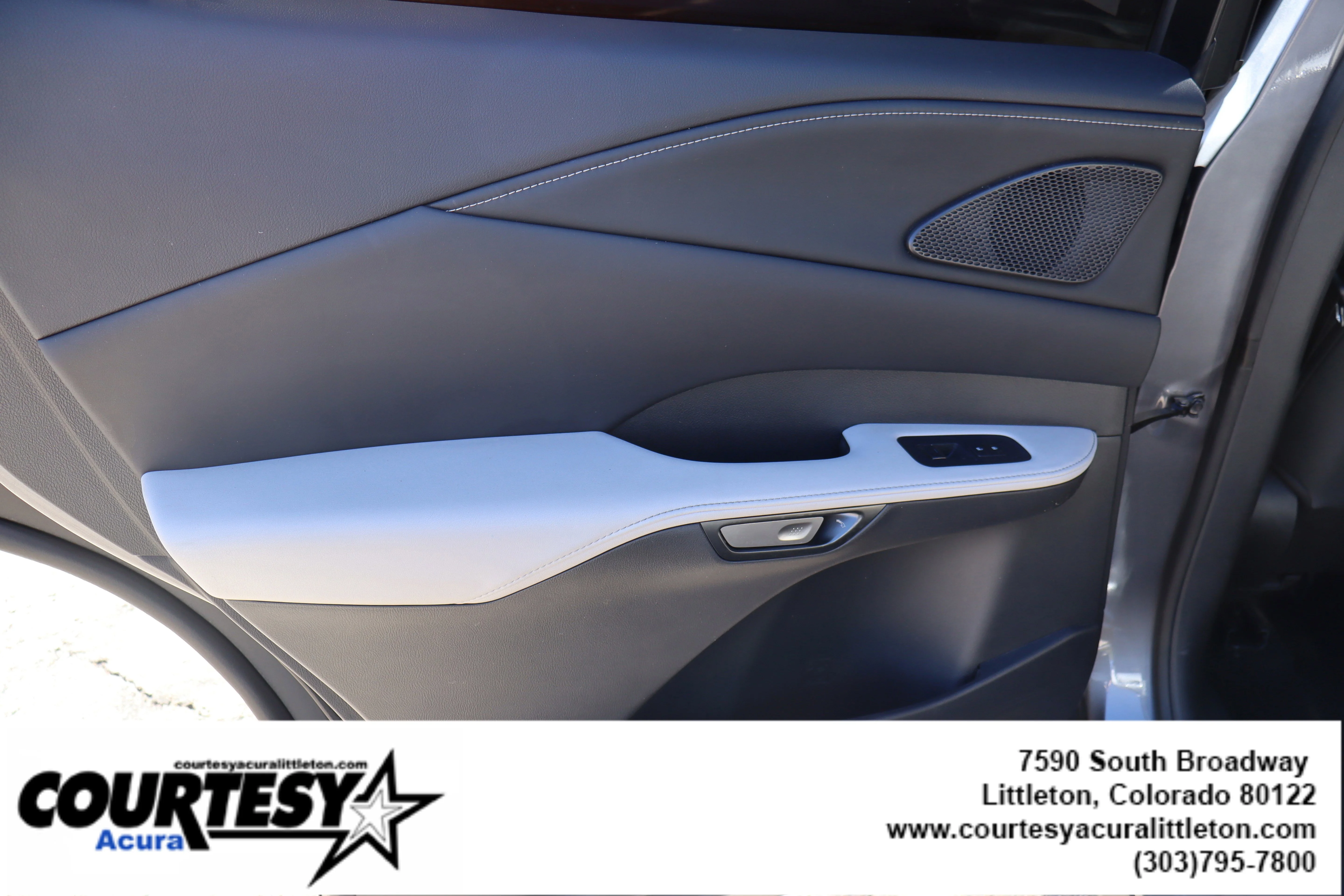 Used 2023 Gray Lexus RX 350 Premium image 27
