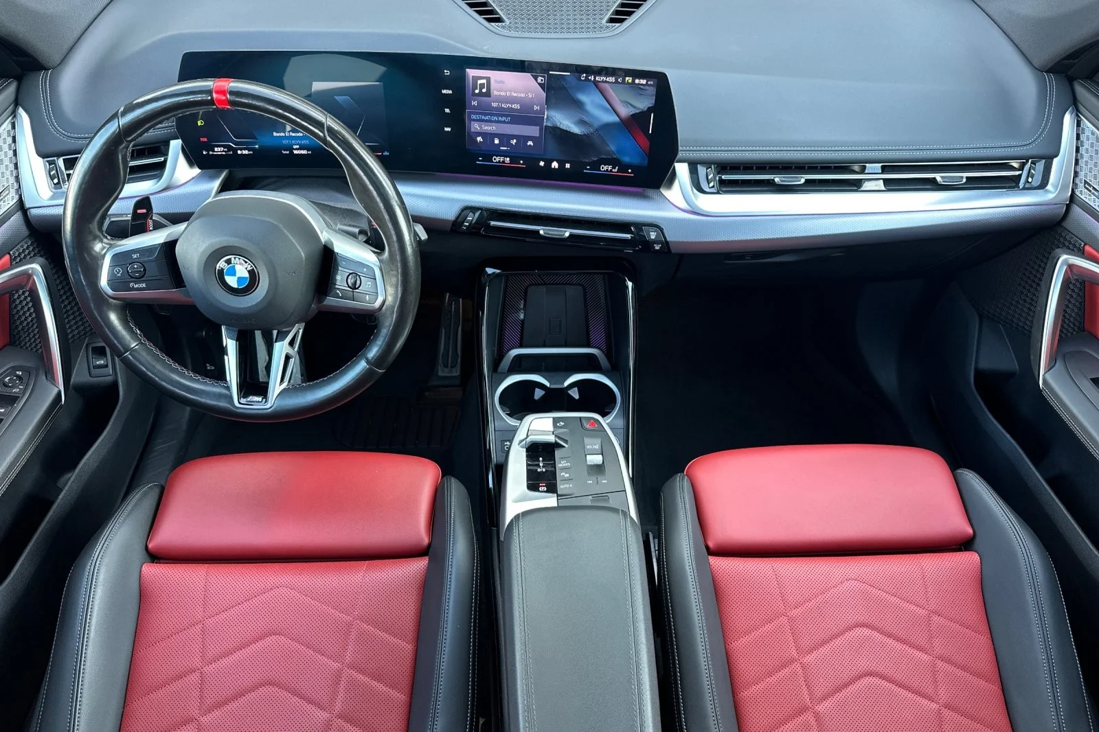 Used 2024 Space Silver Metallic BMW M35i image 12