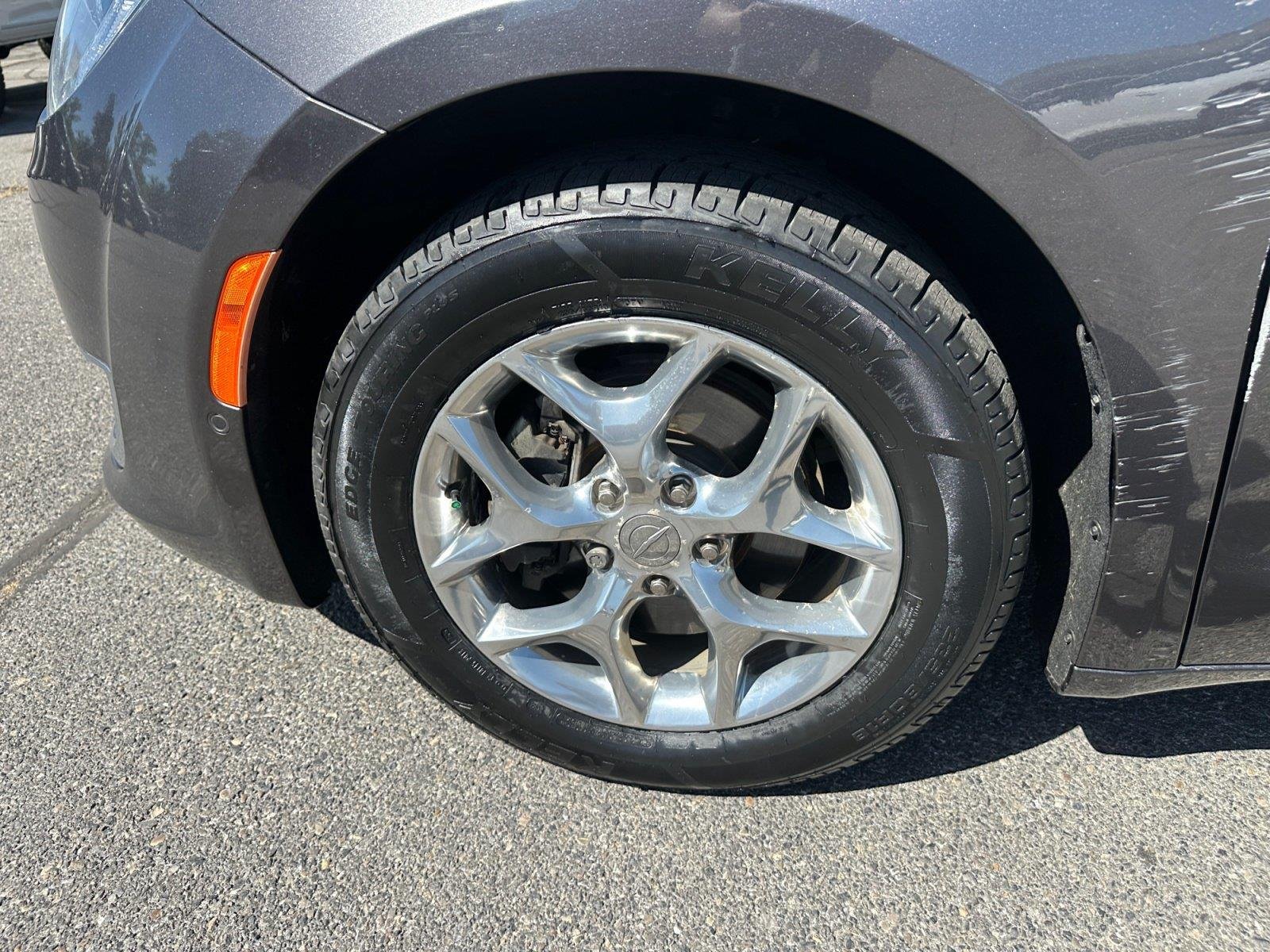2017 Chrysler Pacifica Limited - Photo 14