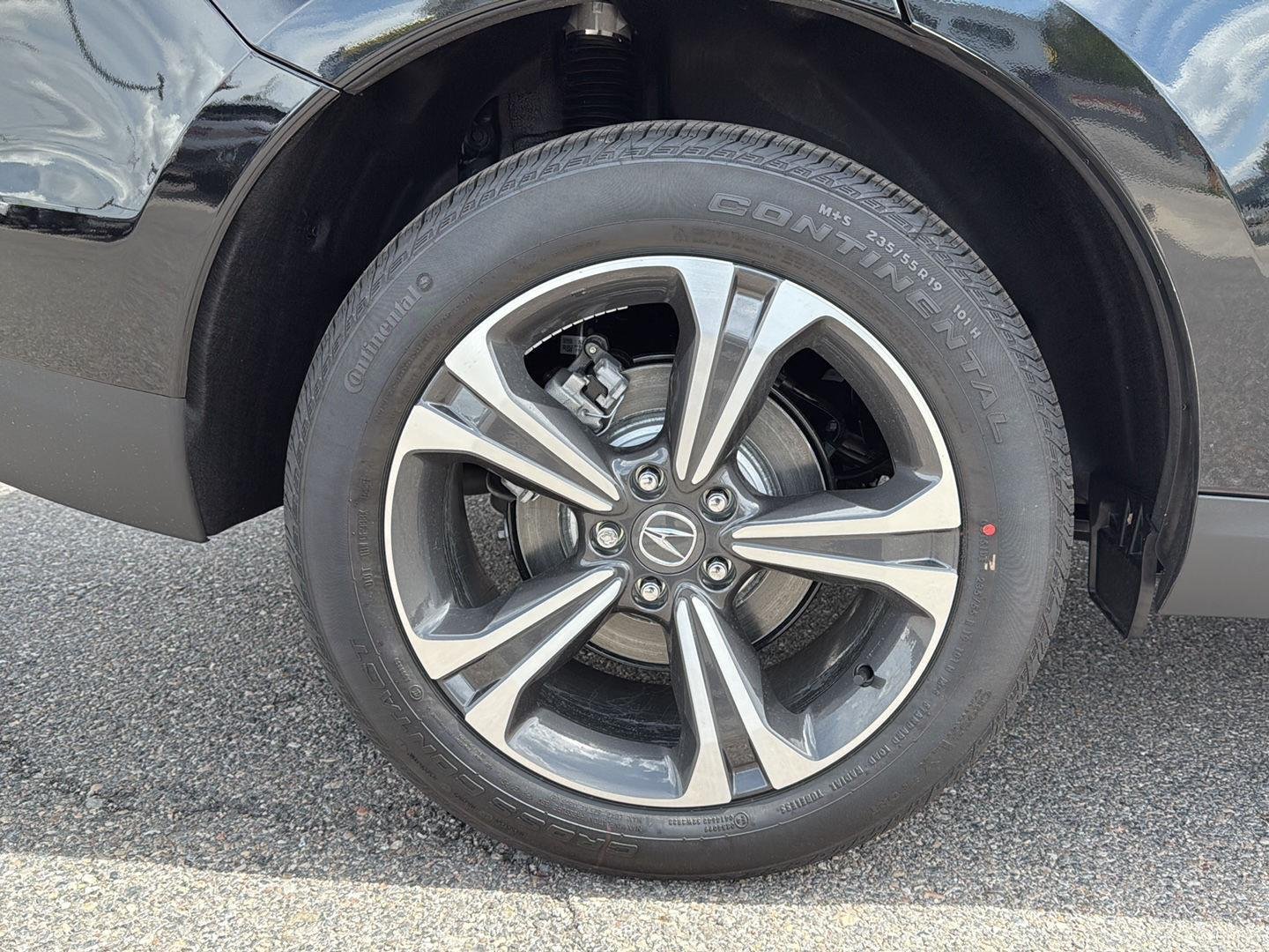 New 2026 Majestic Black Pearl Acura SH-AWD w/Tech image 9