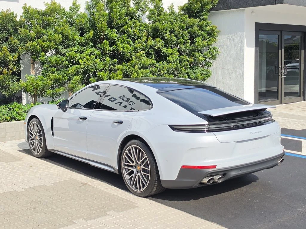 Used 2024 White Porsche 4 image 3