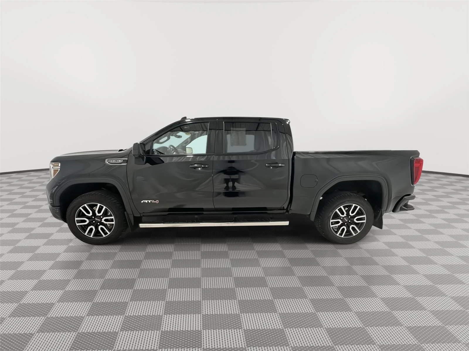 Used 2021 GMC Sierra 1500 AT4 with VIN 3GTP9EED6MG264161 for sale in Alexandria, Minnesota