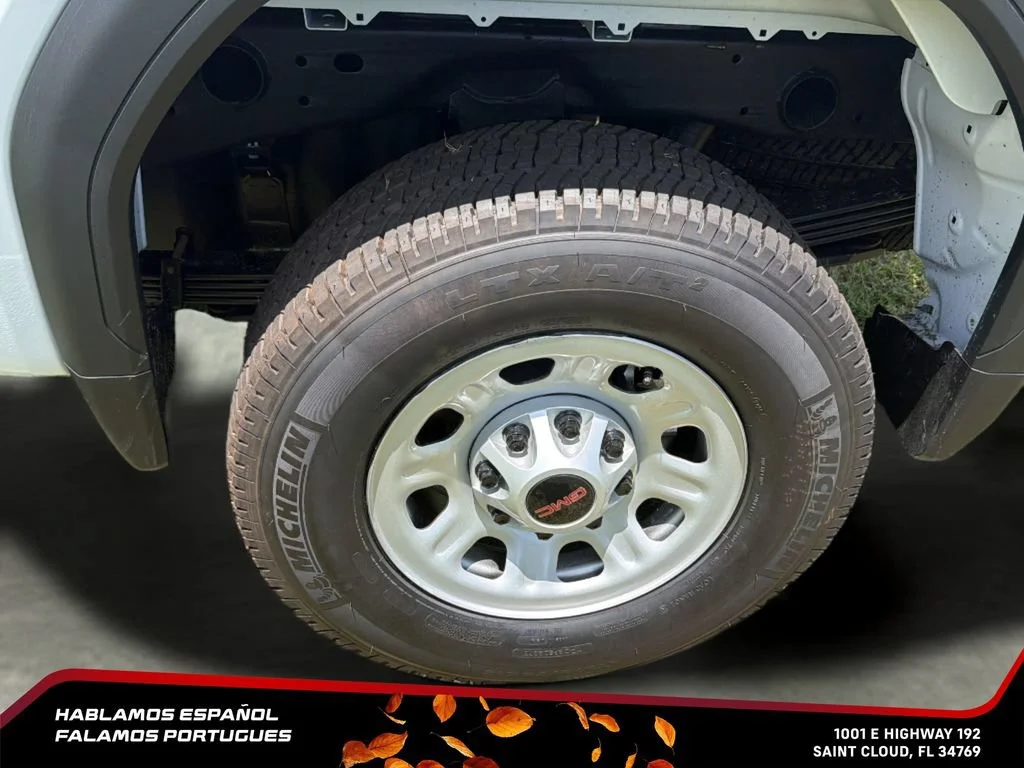 New 2026 Summit White GMC Pro image 11
