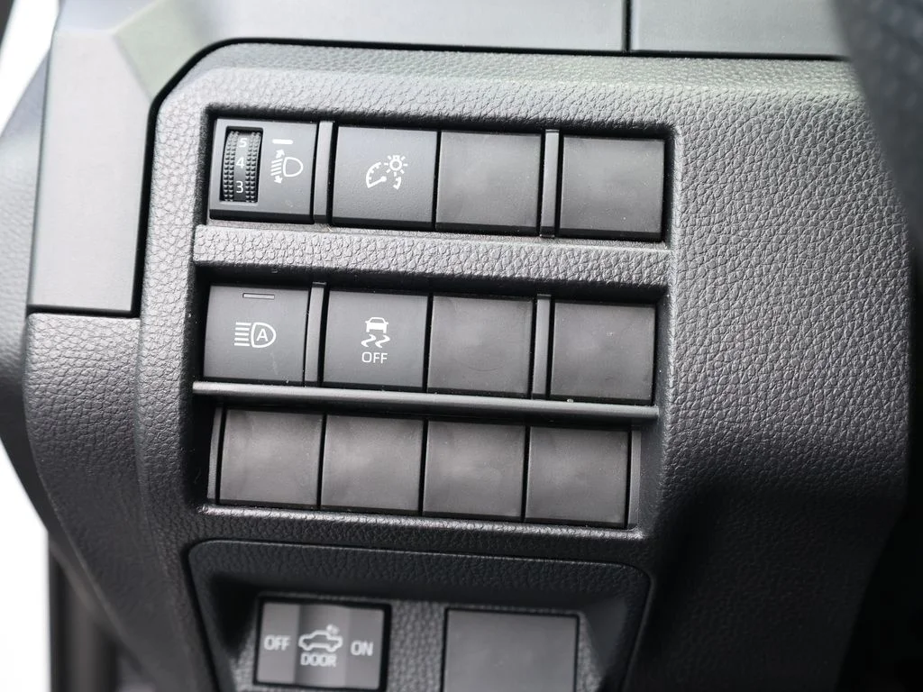 Used 2025 White Toyota SR image 28