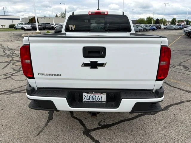 Used 2018 White Chevrolet Z71 image 7