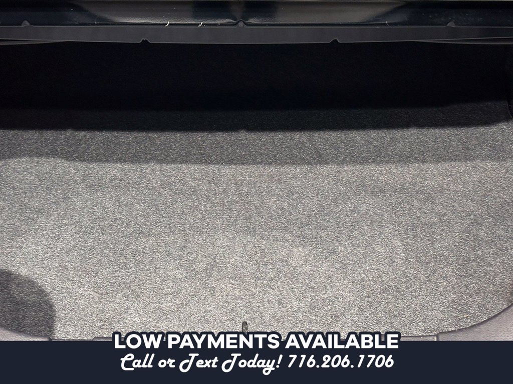 Used 2005 Black Ford  image 35
