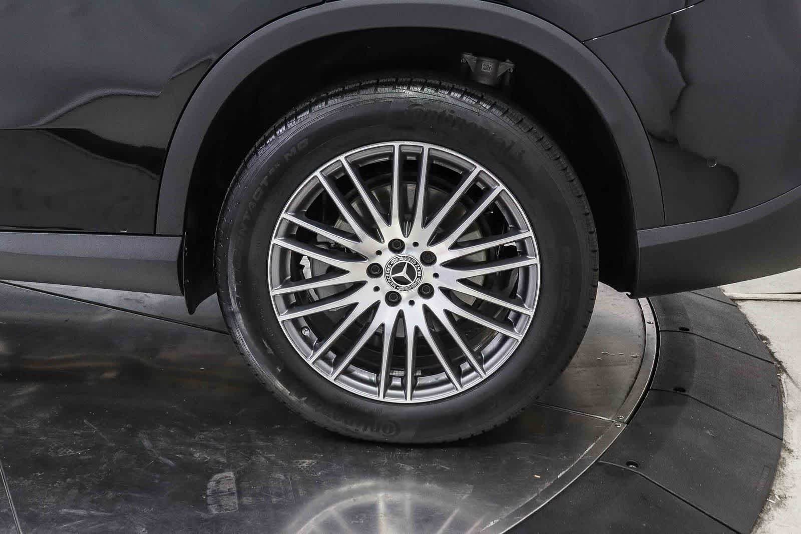Used 2026 Black Mercedes-Benz GLC 300 image 10