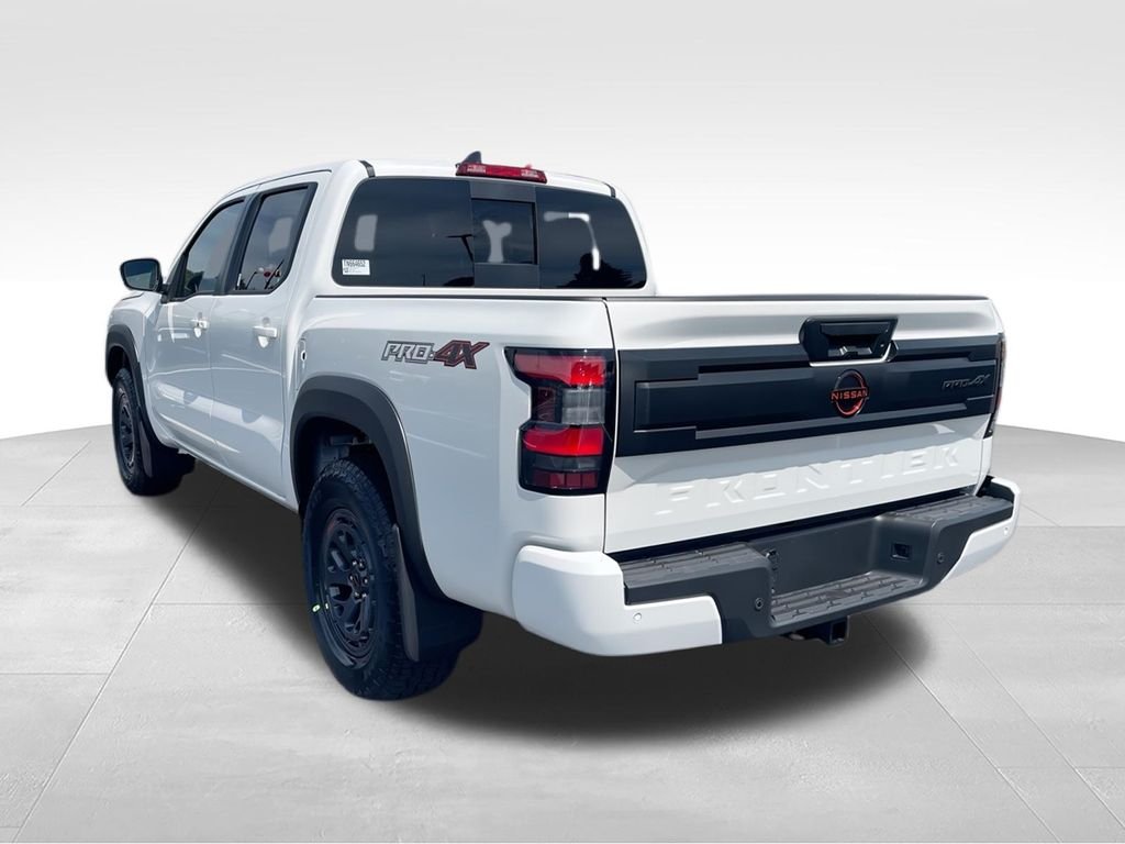 New 2026 White Nissan PRO-4X image 6