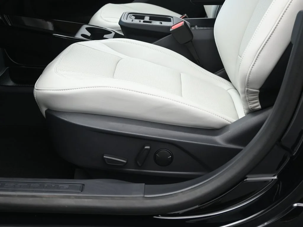 Used 2025 Black Ford Premium image 11