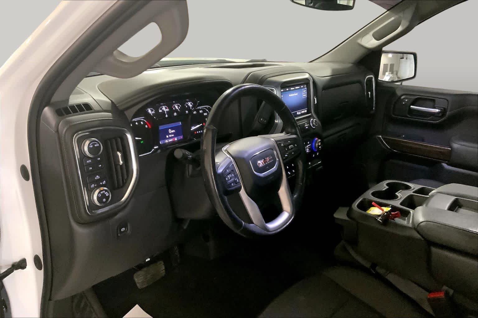 Used 2021 Summit White GMC SLE image 17