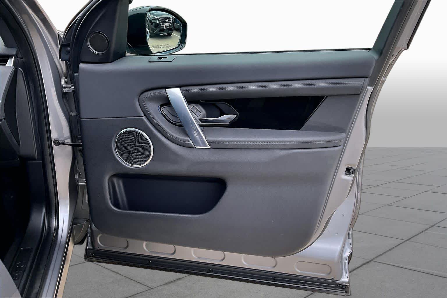 Used 2021 Eiger Grey Metallic Land Rover S image 23