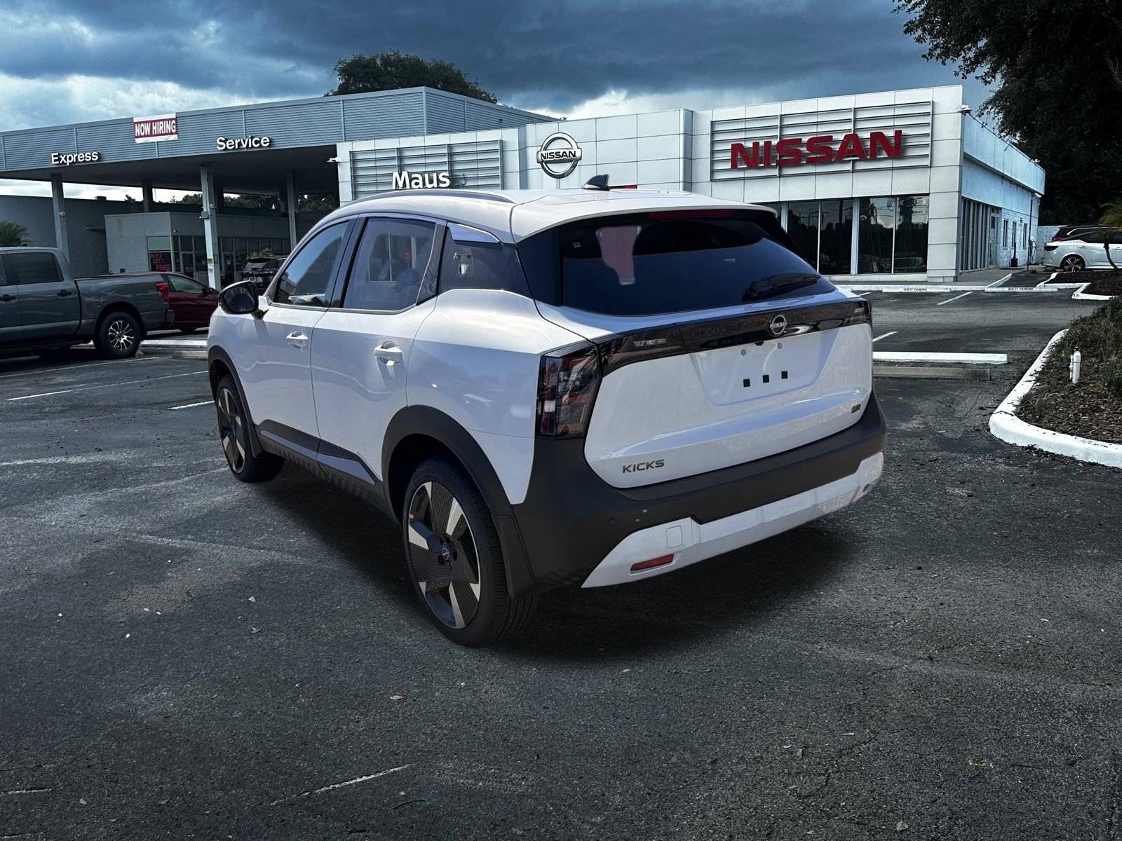 New 2026 Nissan Kicks SR 4D Sport Utility