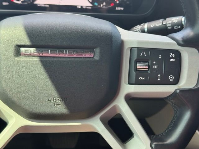 Used 2023 White Land Rover S image 30