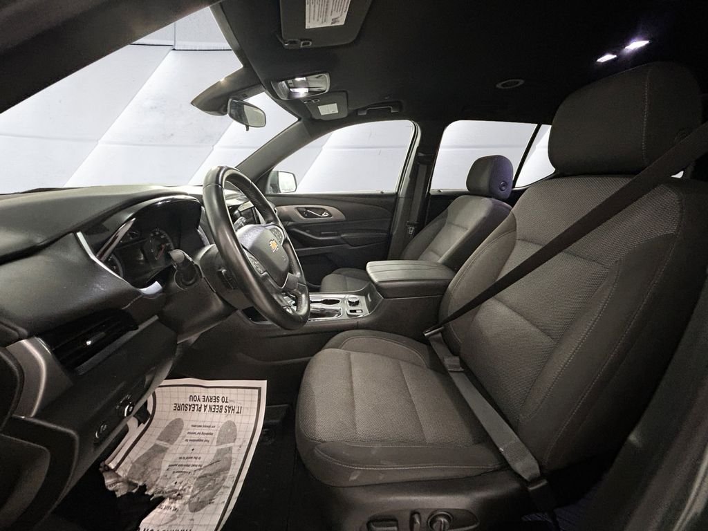 Used 2023 Green Chevrolet LT image 7