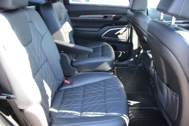Used 2025 Black Kia EX X-Line image 34