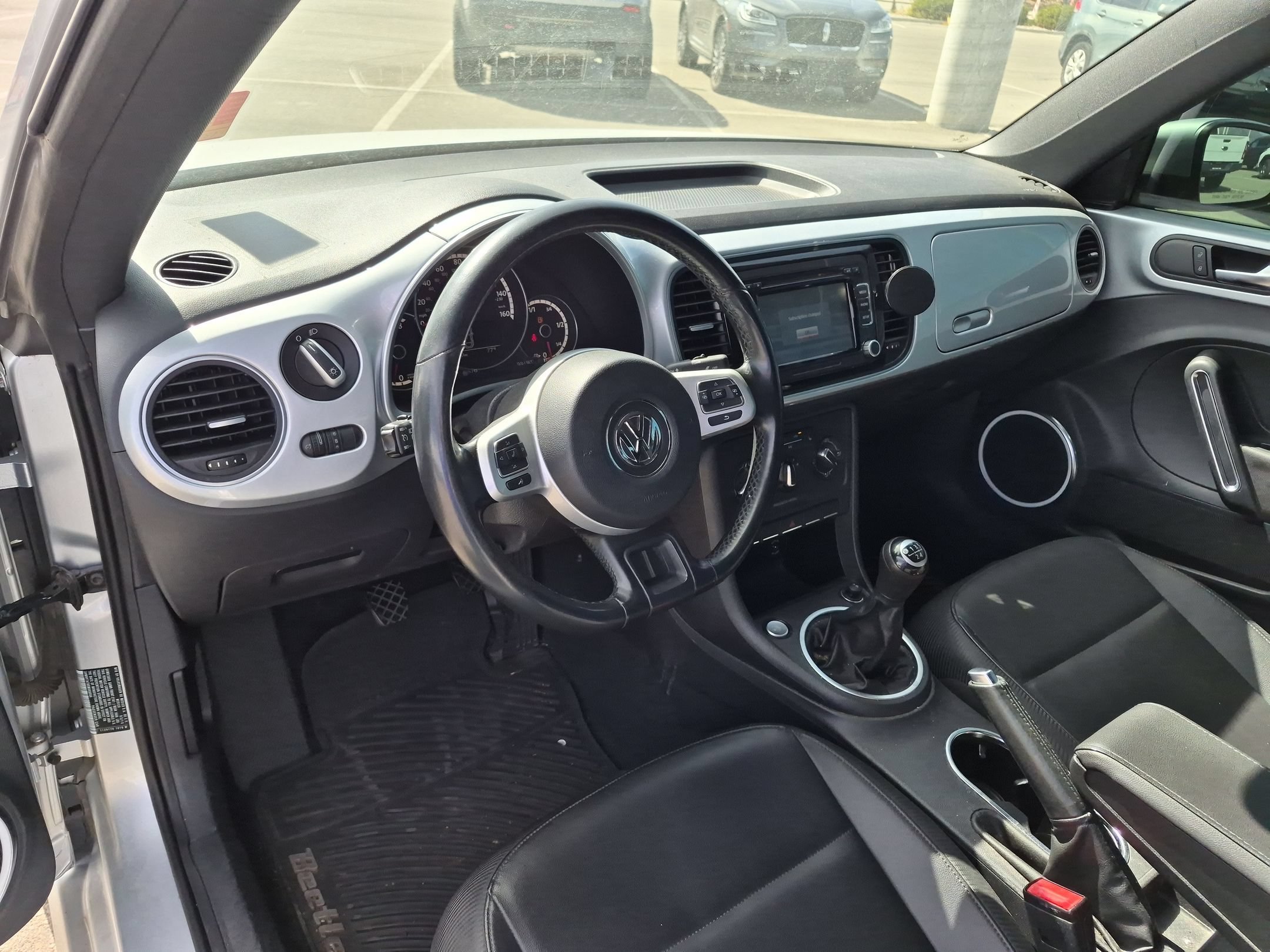 Used 2013 Silver Volkswagen 2.5L image 14