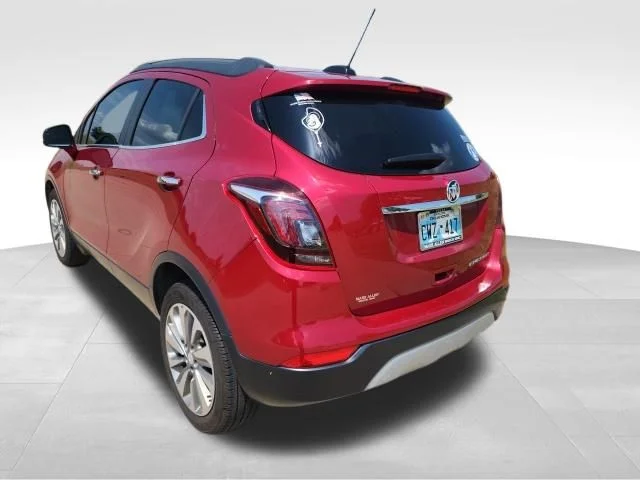 Used 2019 Red Buick Preferred image 5