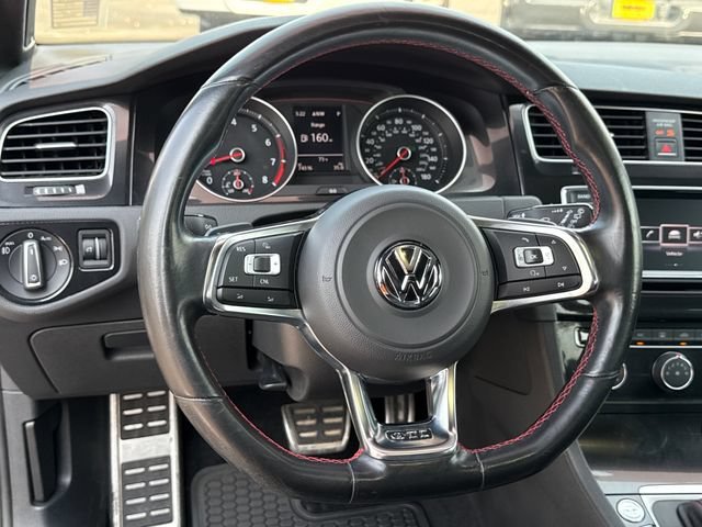 Used 2015 Steel Gray Metallic Volkswagen 2.0T SE image 9