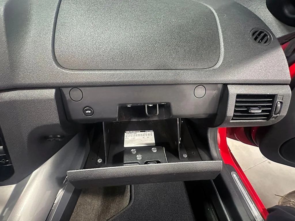 Used 2007 Red Saturn Base image 49