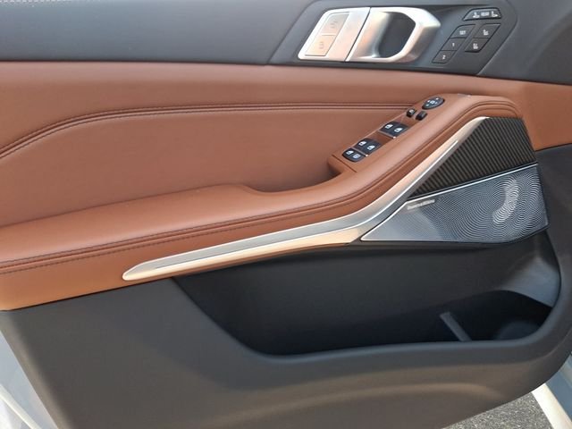 New 2027 Brooklyn Grey Metallic BMW M60i image 9