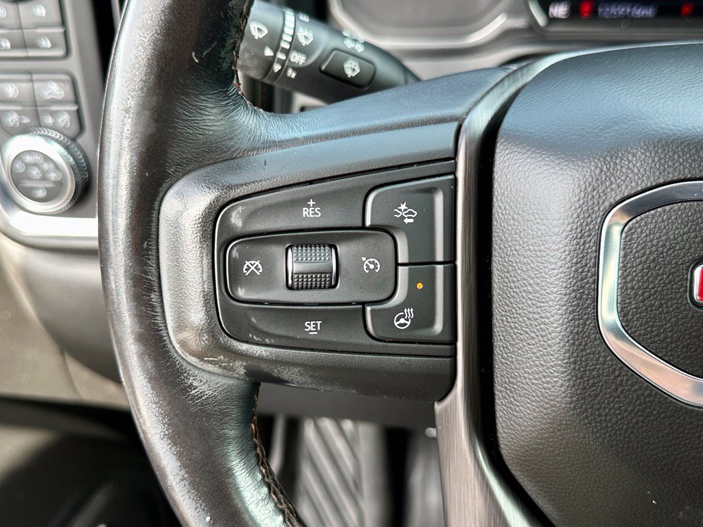 Used 2022 Black GMC AT4 image 39