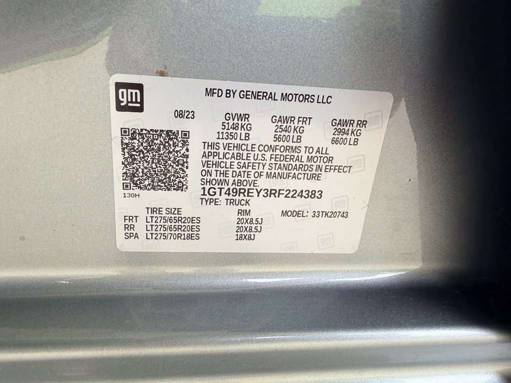 Used 2024 Silver GMC Denali image 43