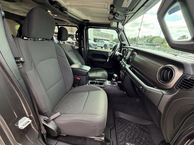 Certified Used 2020 Granite Crystal Clearcoat Metallic Jeep Unlimited Sport S image 20
