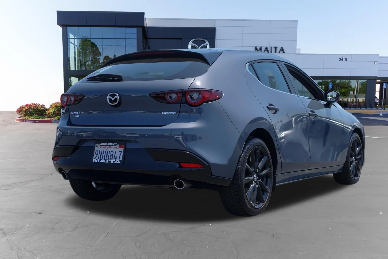 Certified Used 2024 Polymetal Gray Metallic Mazda 2.5 S Carbon Edition image 4