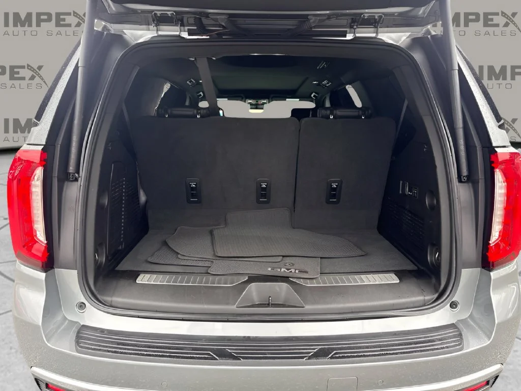 Used 2023 Silver GMC Denali image 28