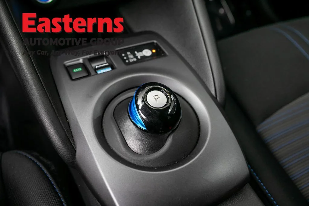 Used 2023 White Nissan S image 12